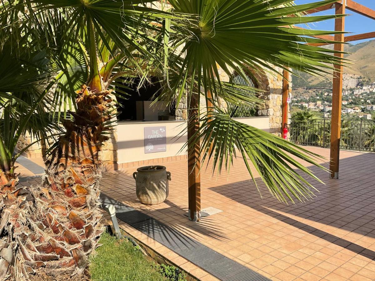 Hotel Al Balhara & 4*
